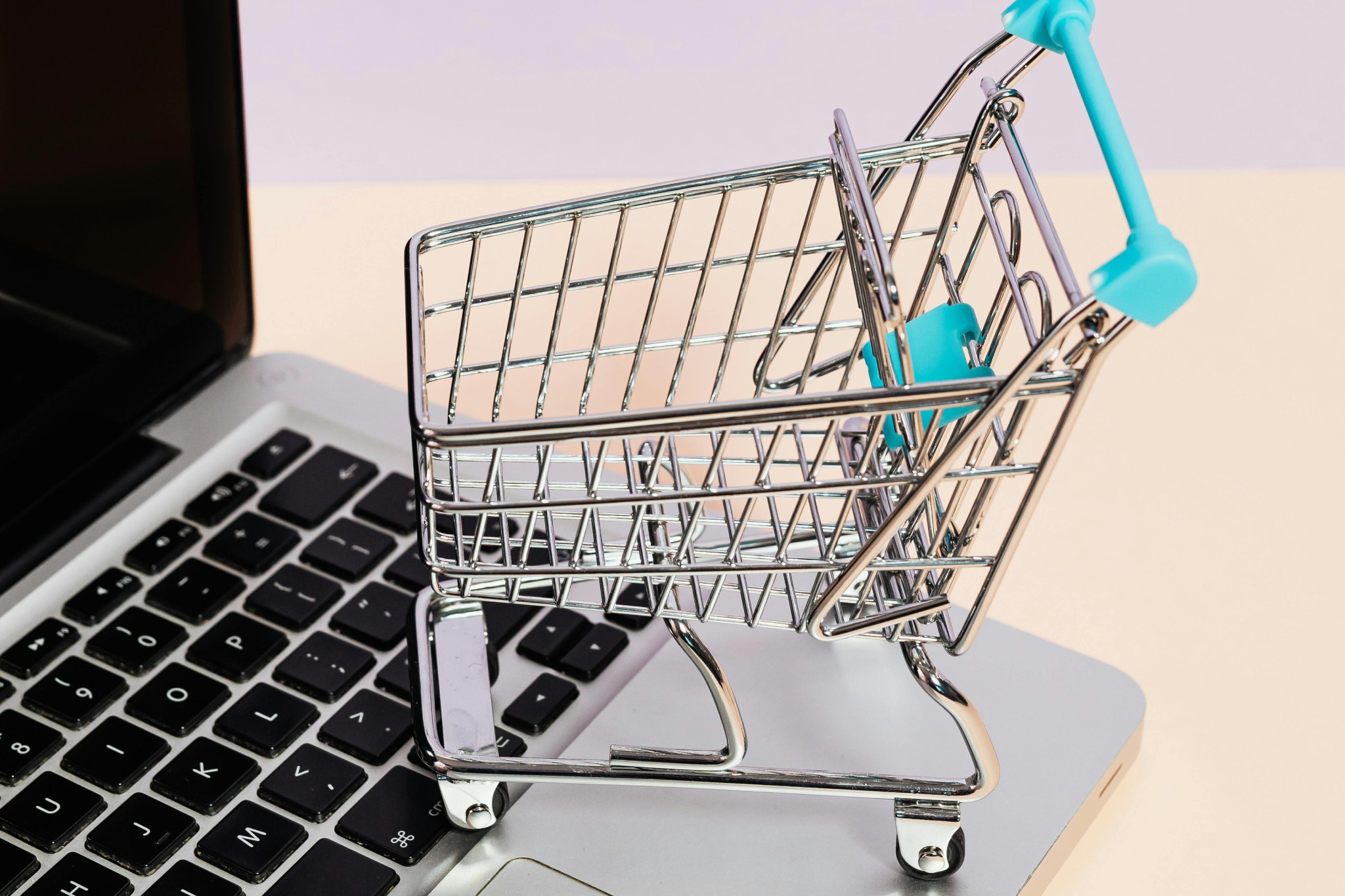 Click & Collect w e-commerce – czym jest i jak wdrożyć w swoim e-sklepie?