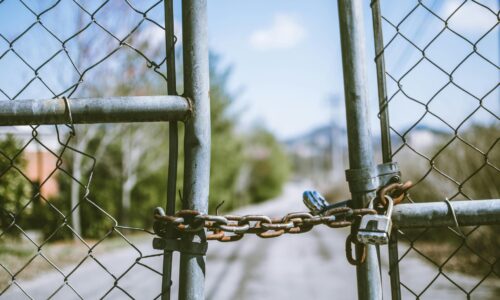 Bit.ly skraca długie linki i umożliwia analitykę kliknięć Zastosowanie bit.ly w marketingu internetowym - profesjonalne skracanie linków z analityką kliknięć