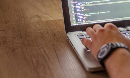 Analiza Trust Flow pozwala skutecznie budować widoczność i pozycję witryny w wynikach wyszukiwania