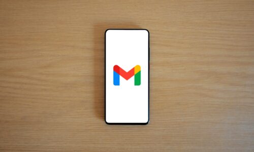 Poczta Gmail: Przewodnik po funkcjach i bezpieczeństwie usługi Google