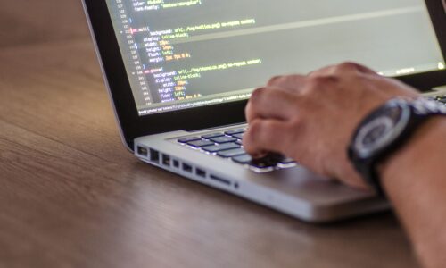 Czysty kod a wyższe pozycje - przewodnik po optymalizacji HTML i CSS dla SEO