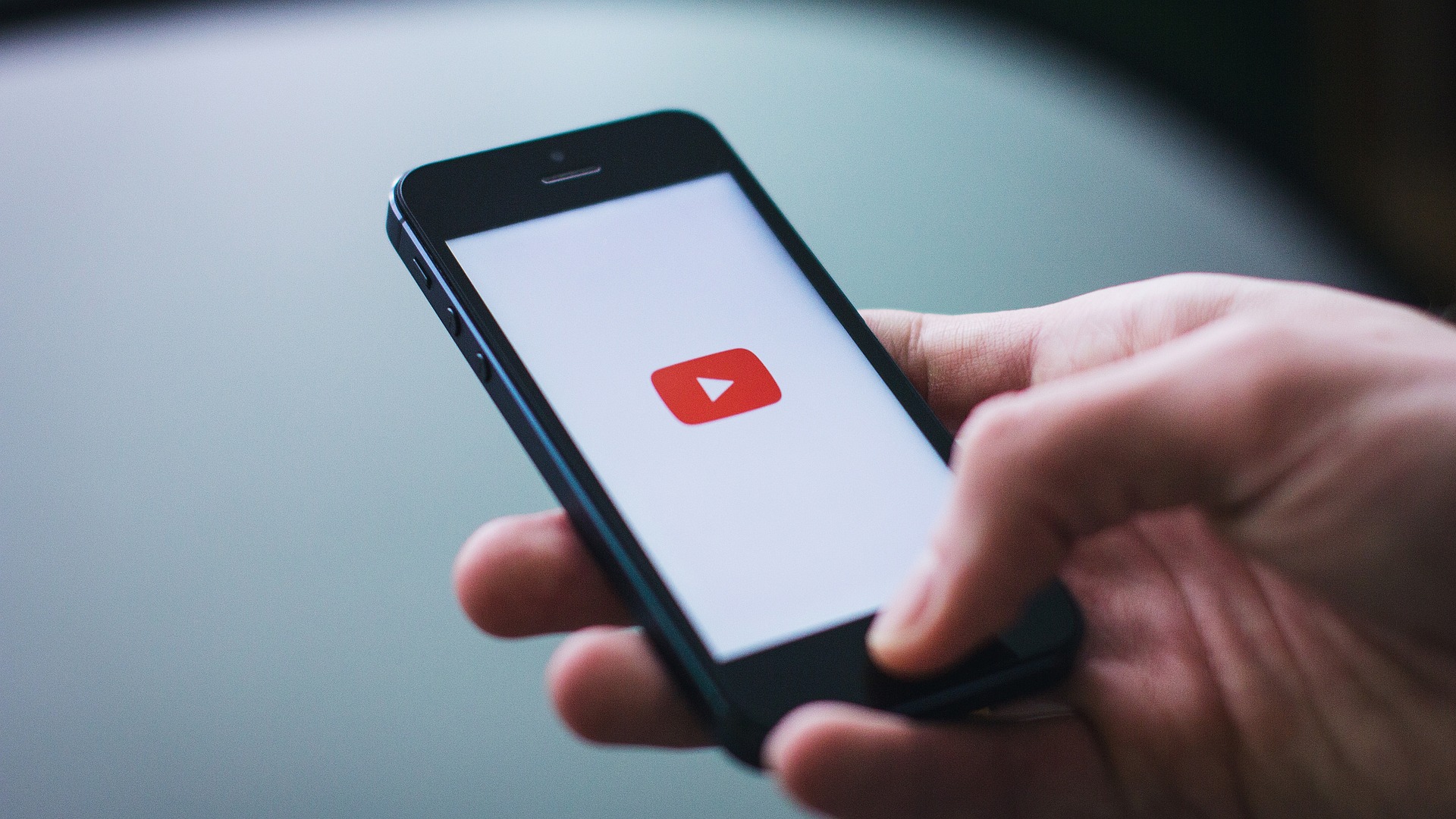 YouTube Ads - jak zdobyć klientów filmem? Reklama wideo na YouTube - jak zacząć krok po kroku?