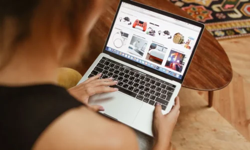 Niezawodne sposoby na poprawę jakości obsługi klienta - CX e e-commerce